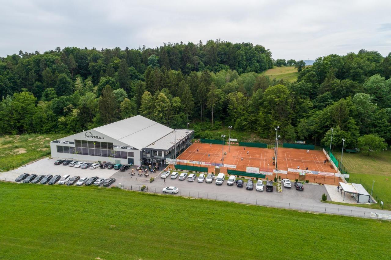 Center Vintgar Hotell Slovenska Bistrica Exteriör bild